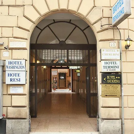 Lucia Hotel